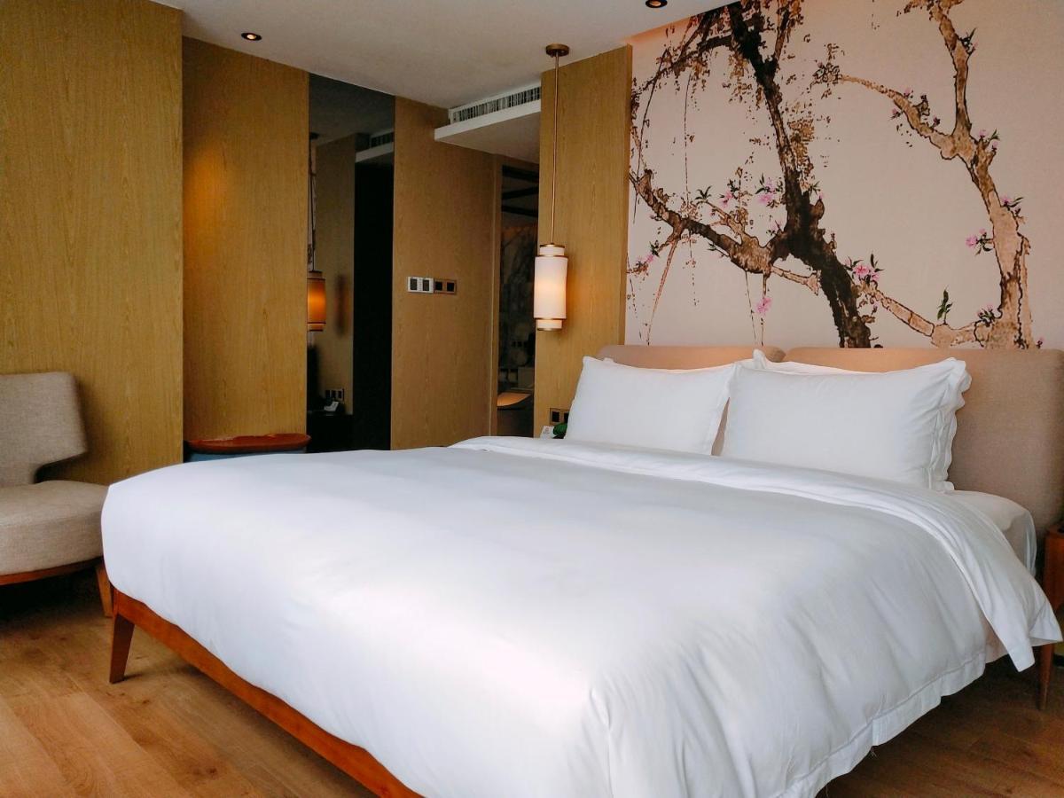 Howard Johnson Riverview Hotel 광저우 외부 사진
