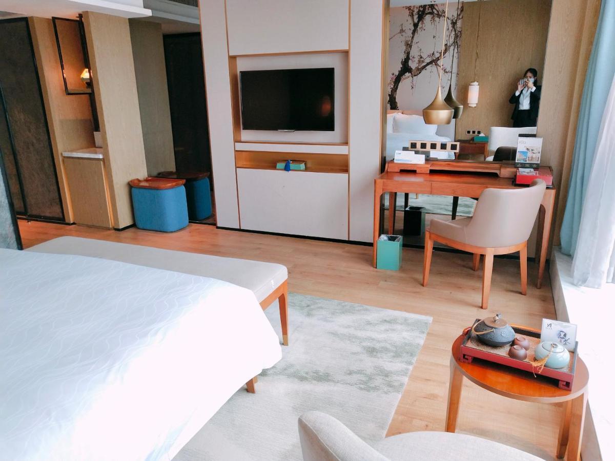 Howard Johnson Riverview Hotel 광저우 외부 사진