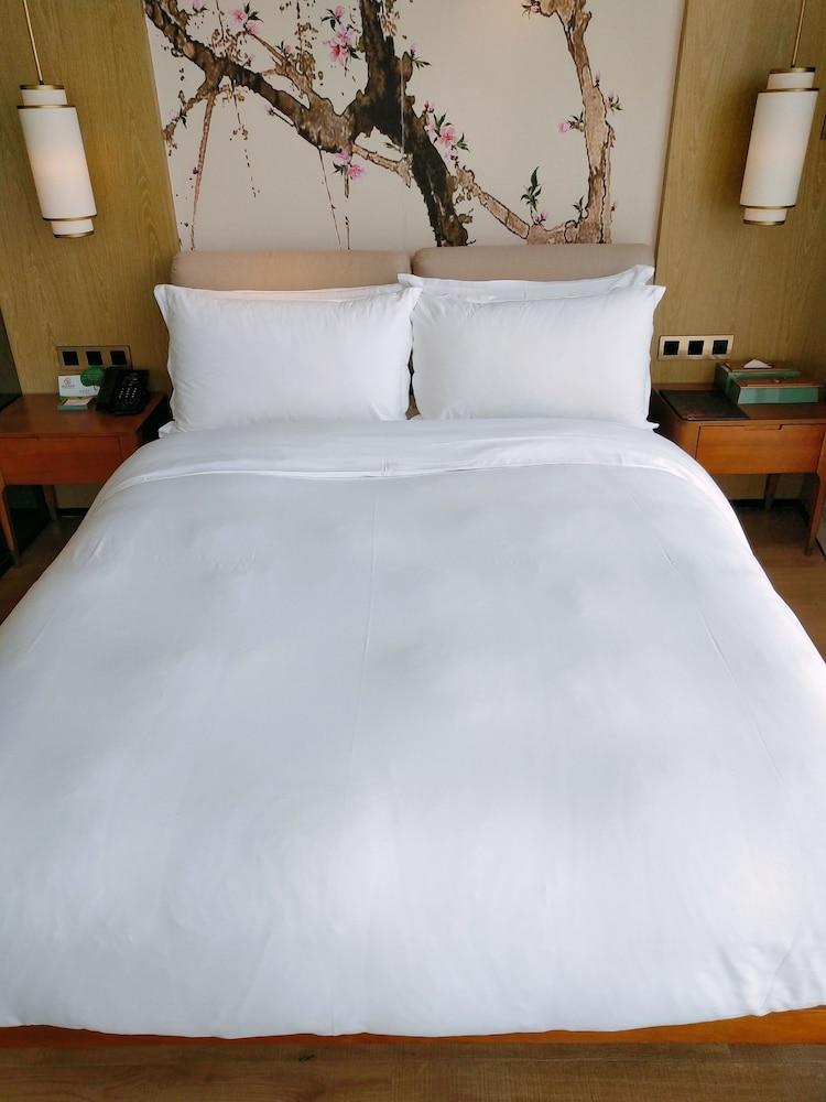 Howard Johnson Riverview Hotel 광저우 외부 사진