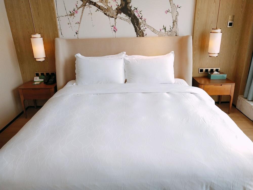 Howard Johnson Riverview Hotel 광저우 외부 사진