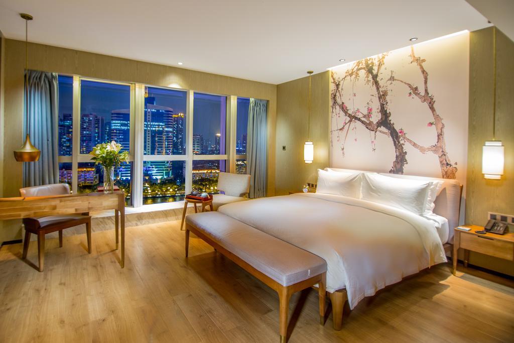 Howard Johnson Riverview Hotel 광저우 외부 사진